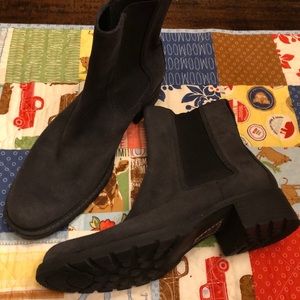 Size 9.5 Timberland Boots